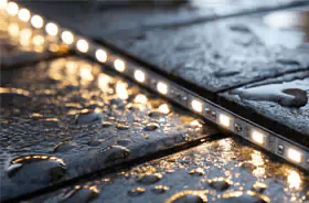 LED-Streifen im Au&szlig;enbereich
